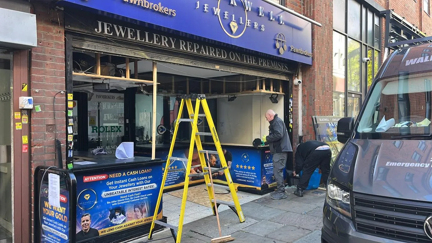 24/7 Emergency Glaziers