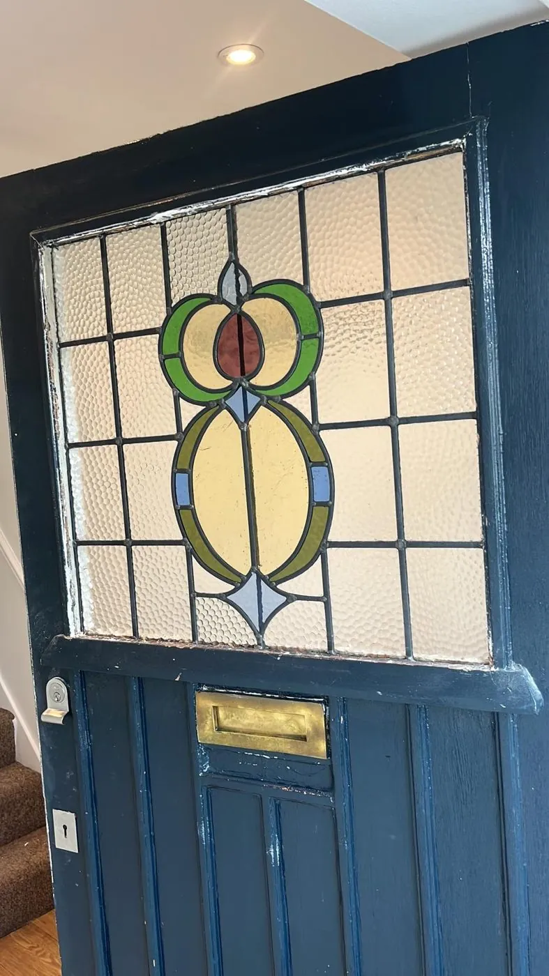 Decorative leaded glass door